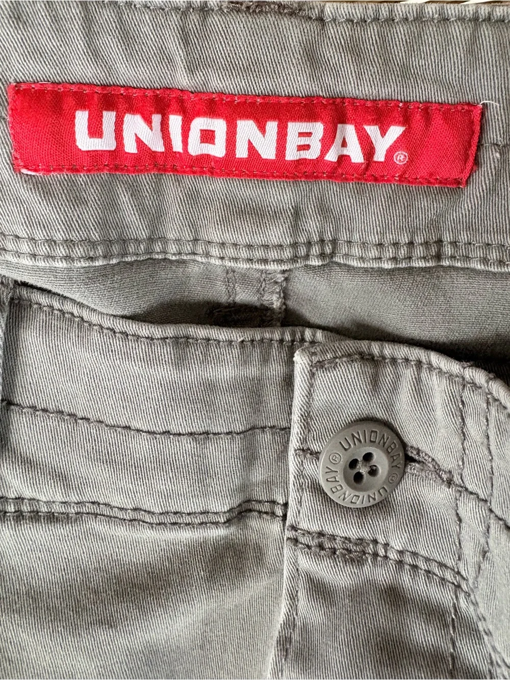 Men’s UnionBay Grey Cargo 5 Pocket Fly Zip Belt Loops Cotton Short 32